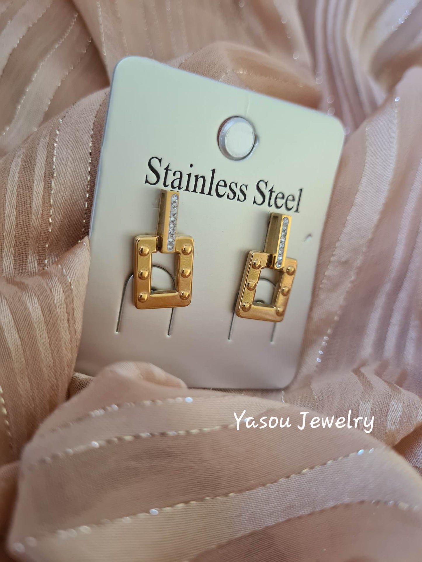 Boucle d'oreilles Multi Carré Strass